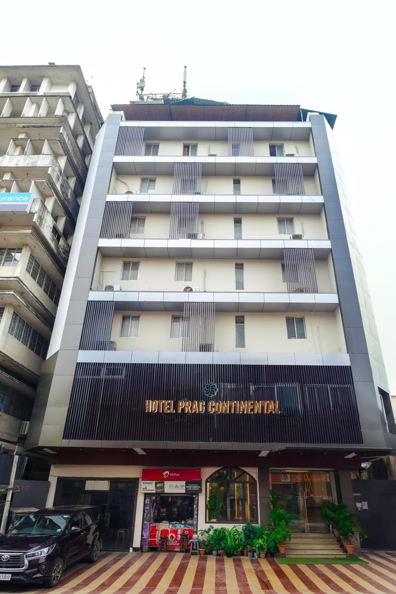 Hotel Prag Continental 古瓦哈提 外观 照片